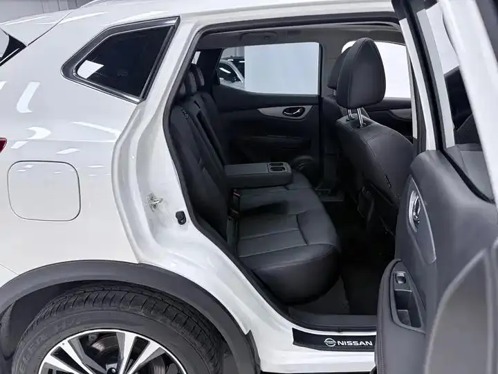 Qashqai 2022 2.0L CVT XV Premium Luxury Edition 11