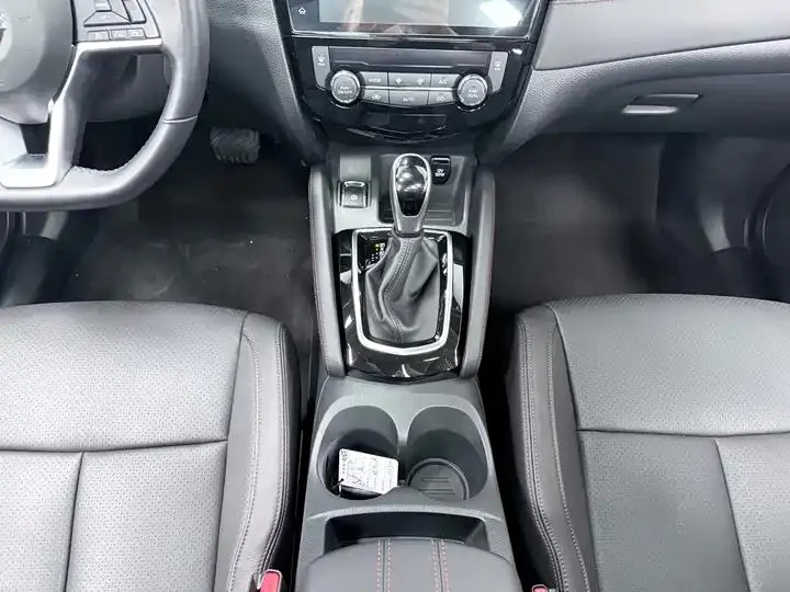 Qashqai 2022 2.0L CVT XV Premium Luxury Edition 14