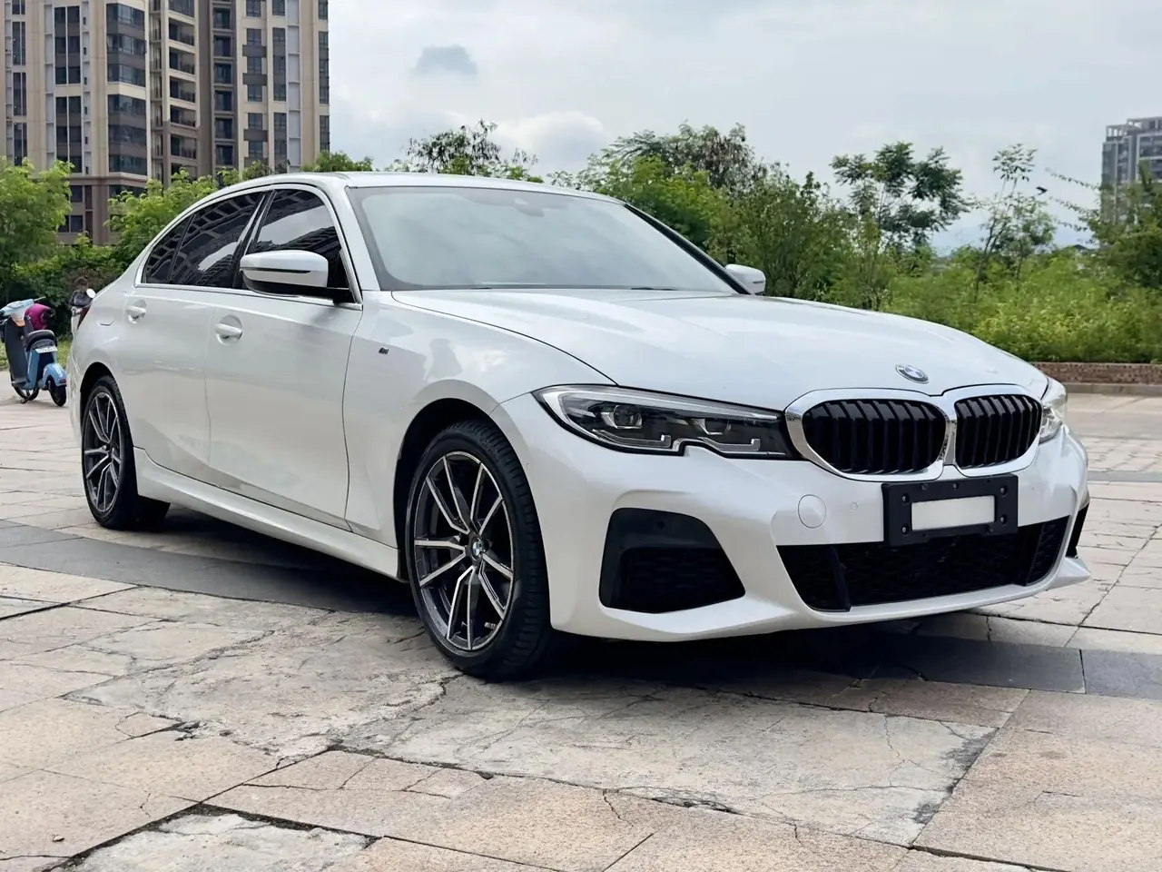 BMW 3 Series 2020 Change 325Li First Edition 3