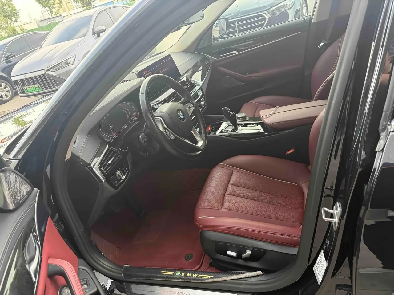 BMW 5 Series 2021 model 525Li M Sport Package 3