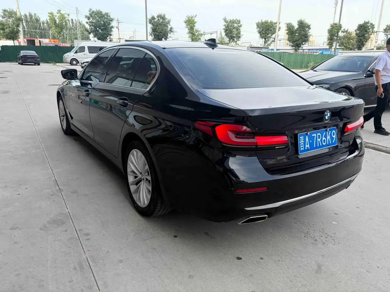 BMW 5 Series 2021 model 525Li M Sport Package 6