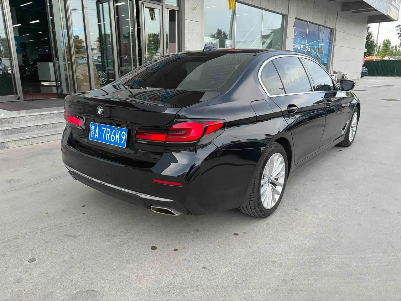 BMW 5 Series 2021 model 525Li M Sport Package 7