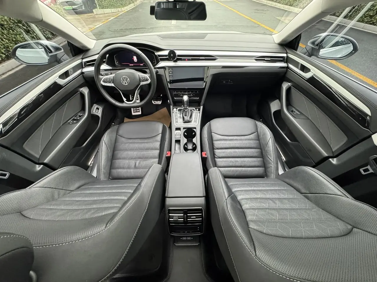 FAW-Volkswagen CC 2021 model Shooting Brake 380TSI Hunter’s Heart Edition 6