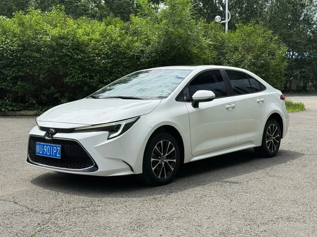 Toyota 2023 Lei Ling 1.2T Stepless 185T Deluxe Automatic Gear - View 1