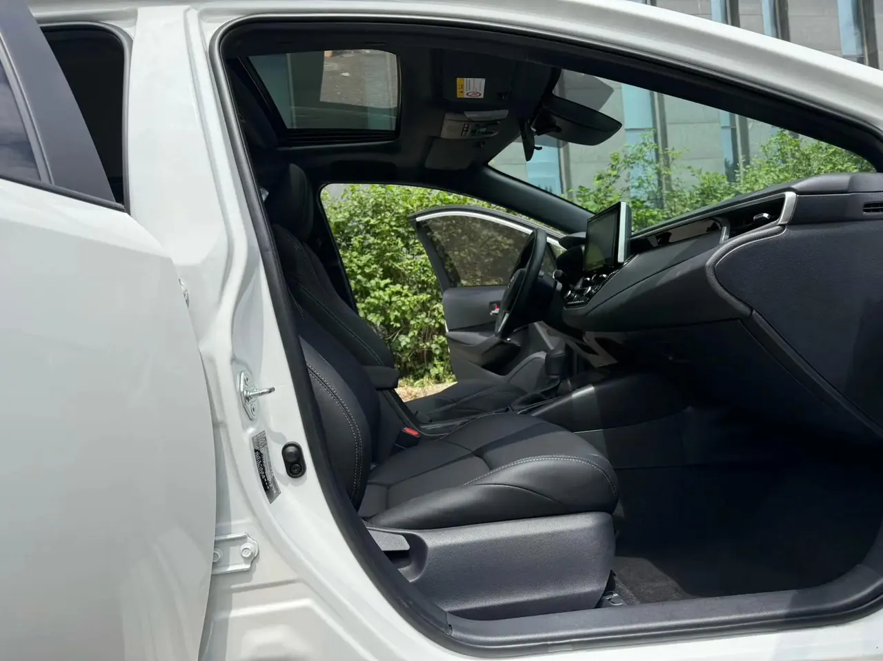 Toyota 2023 Lei Ling 1.2T Stepless 185T Deluxe Automatic Gear 11