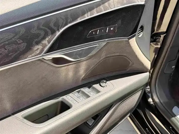 Audi A8 2021 model A8L 50 TFSI quattro Comfort version 26