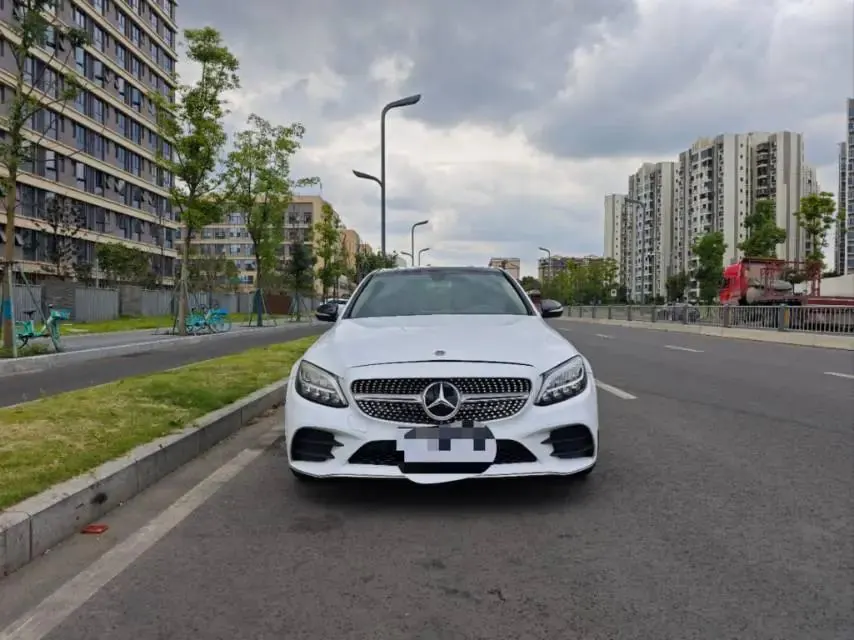 Mercedes Benz Class C 2020 C 260 L Sports Edition 2