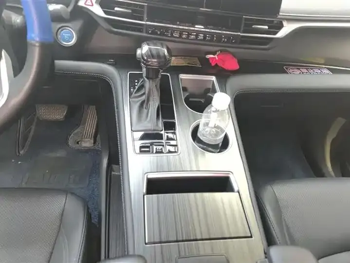 Sana SIENNA 2021 2.5L Hybrid Premium Edition 16