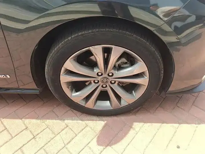 Sana SIENNA 2021 2.5L Hybrid Premium Edition 6