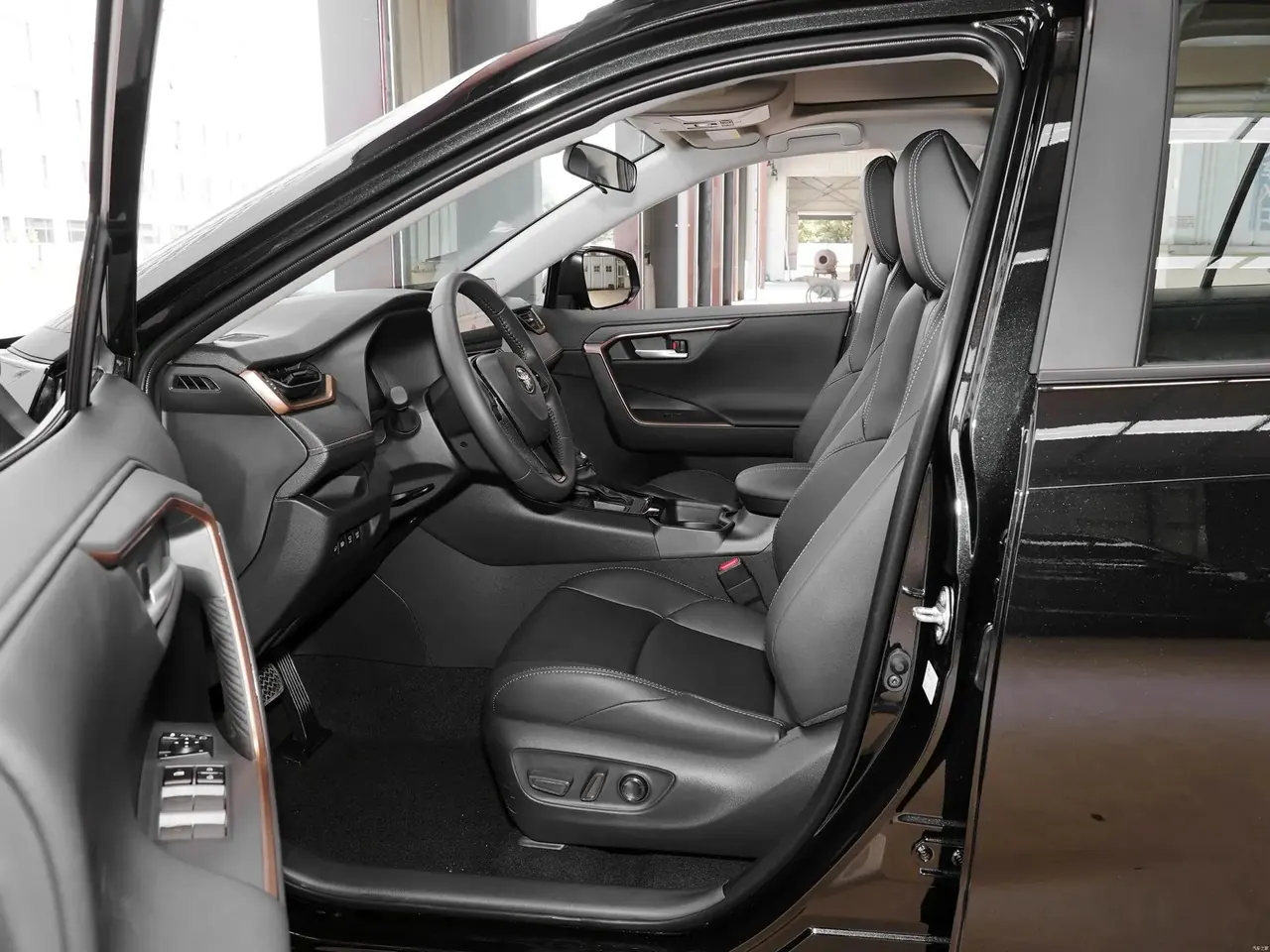Toyota 2024 Willanda 2.0 Stepless Two-Drive Luxury PLUS Edition Automatic Gear 7