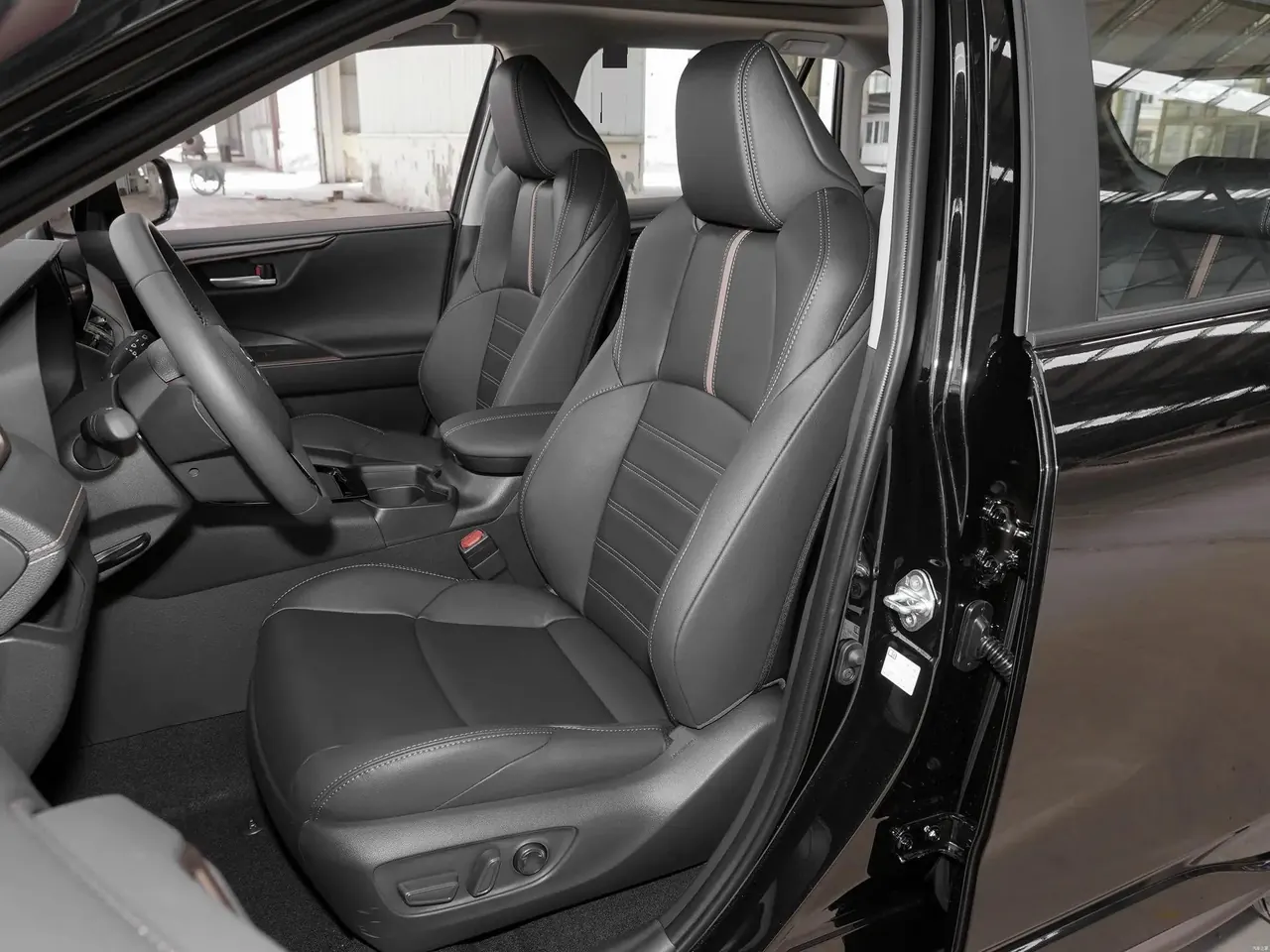 Toyota 2024 Willanda 2.0 Stepless Two-Drive Luxury PLUS Edition Automatic Gear 8