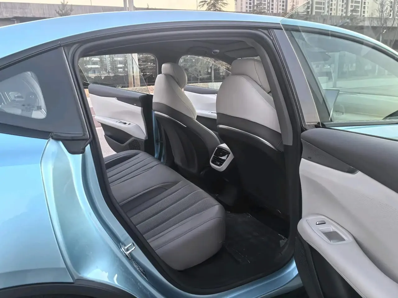 ChangAn Deepal 2024 L 07 230Max Dry Kun Zhijia ADS SE Range-extended Automatic Gear 10