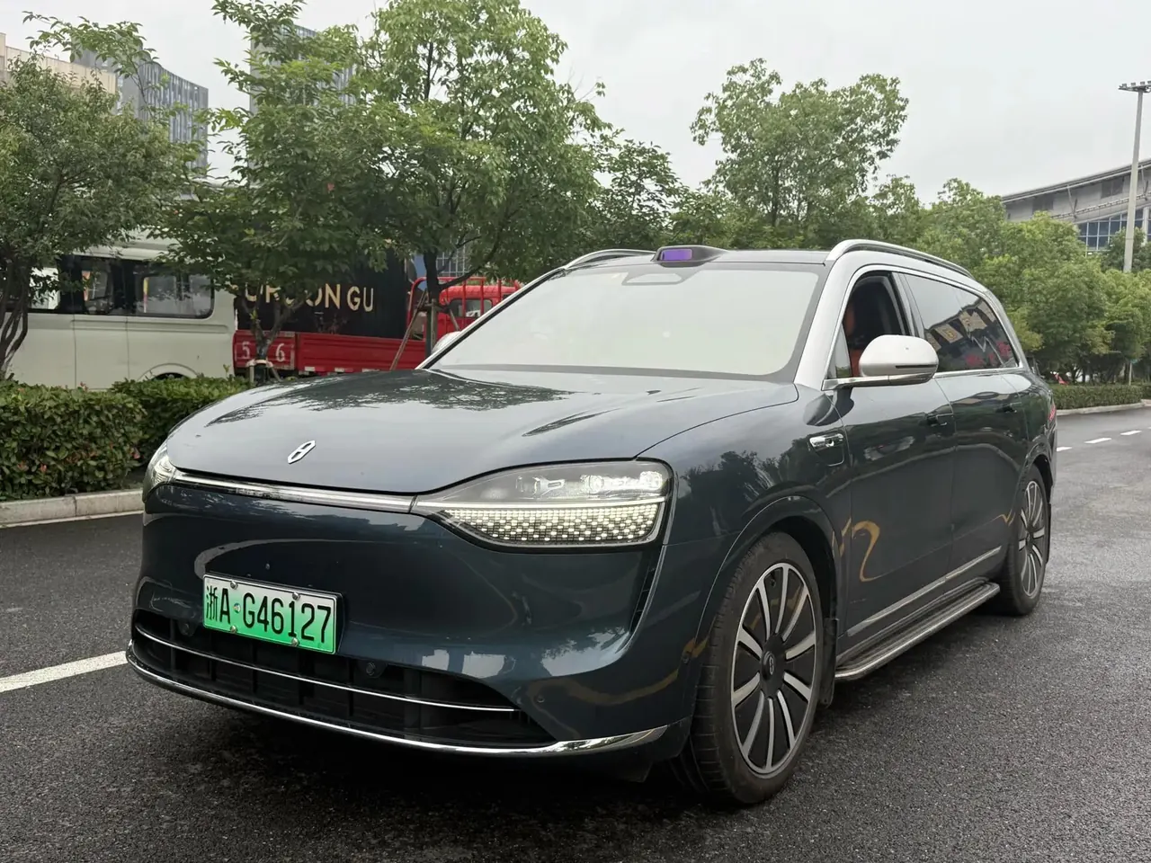 AITO M9 2024 extended range Ultra version 42kWh - View 1