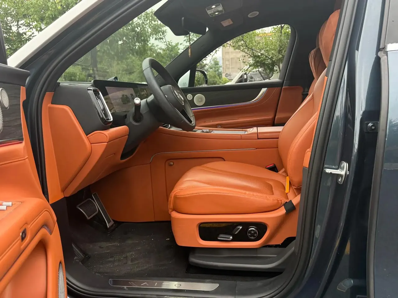 AITO M9 2024 extended range Ultra version 42kWh 5