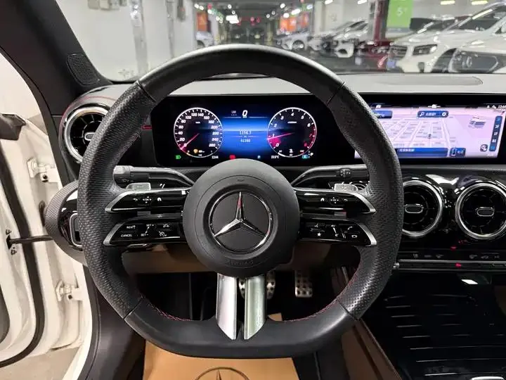 Mercedes Benz CLA 2024 CLA 200 5