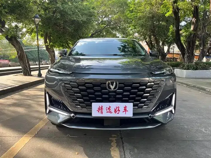 ChangAn UNI-K 2023 2.0T Two-Drive Pleasant Model 2