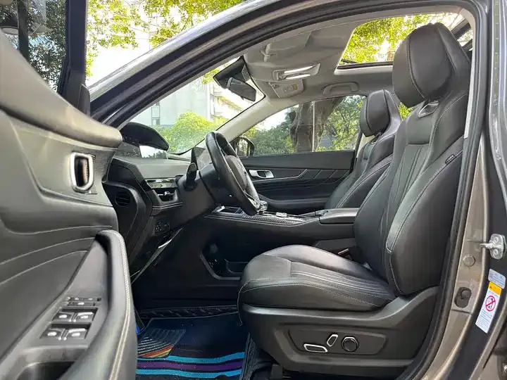 ChangAn UNI-K 2023 2.0T Two-Drive Pleasant Model 9