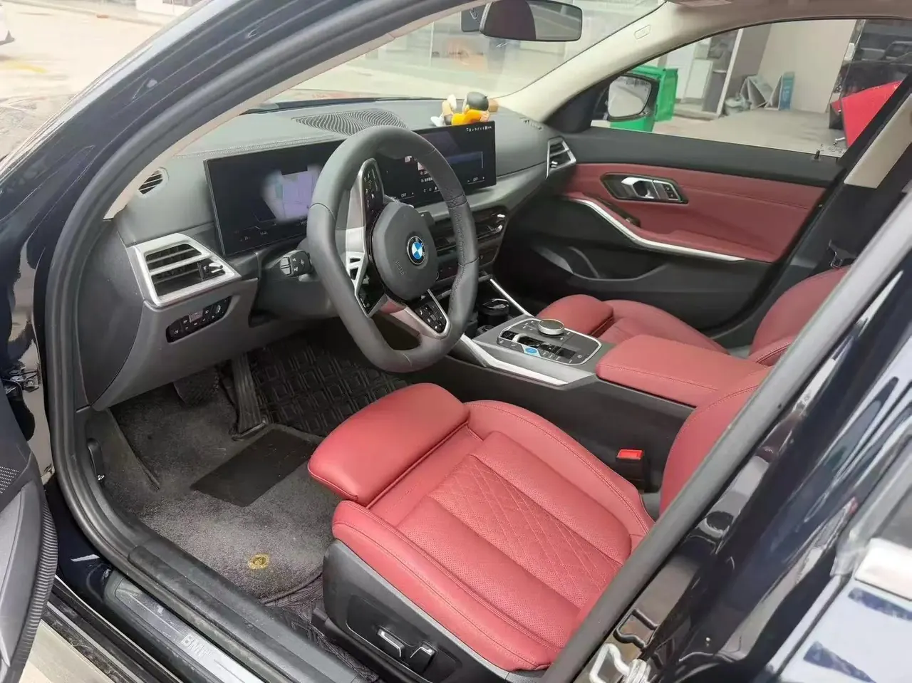 BMW 2025 i3 eDrive 35 L automatic gear 4