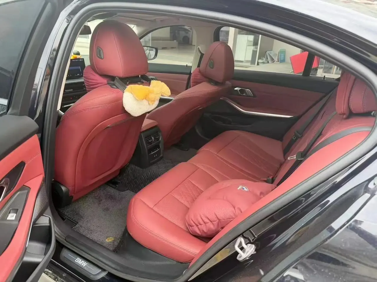 BMW 2025 i3 eDrive 35 L automatic gear 5