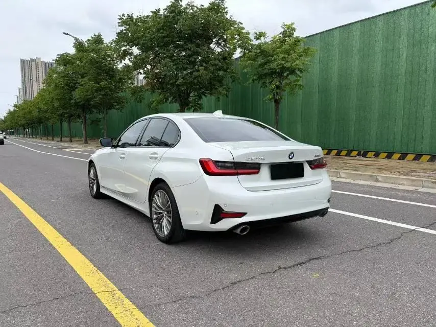 BMW 3 Series 2020 model 320i Sport Package 5