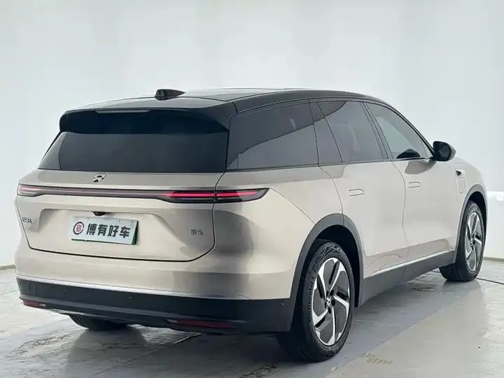 NIO ES8 2024 75kWh 16