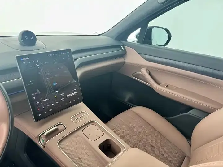 NIO ES8 2024 75kWh 6