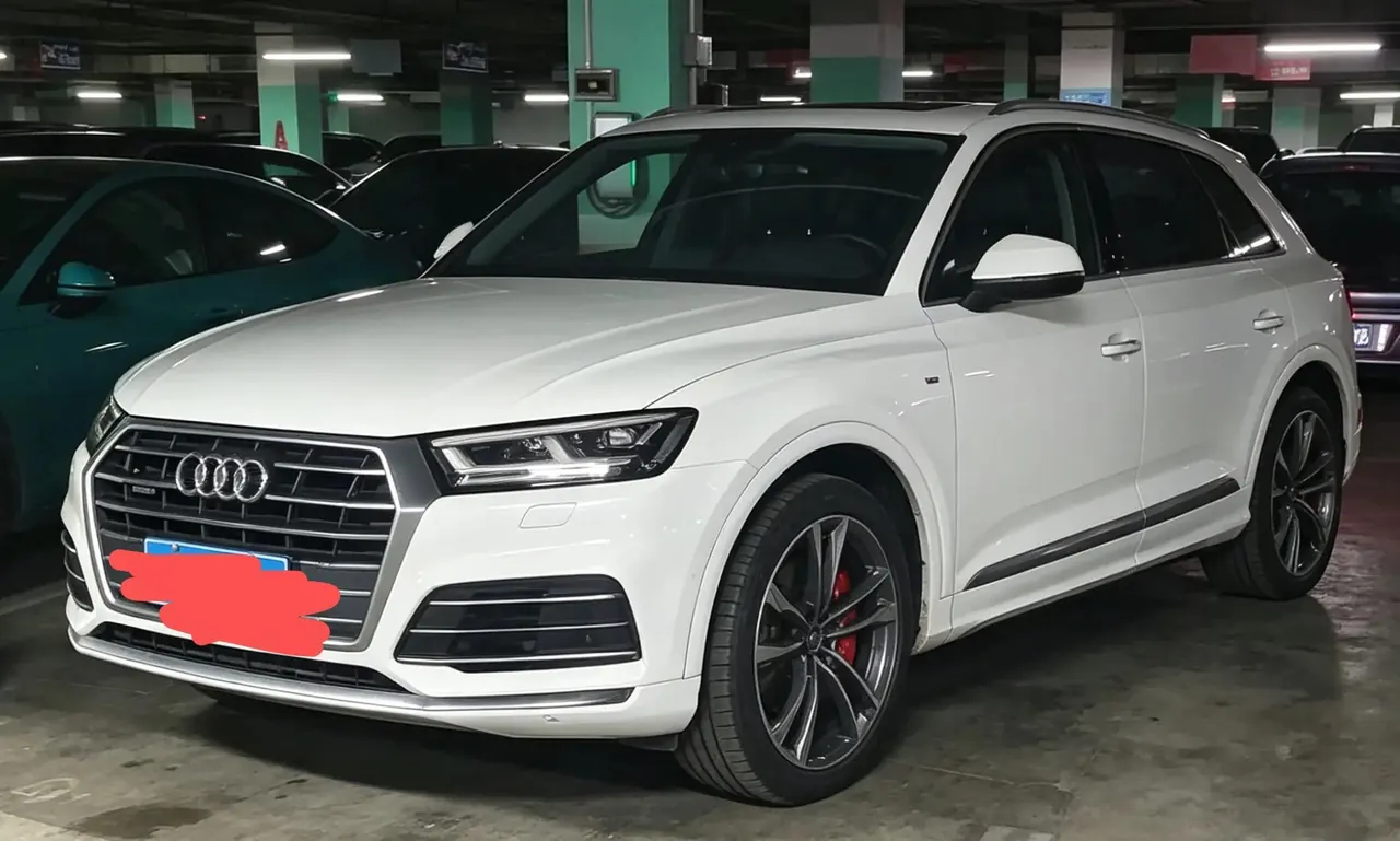 Открыть галерею: Audi Q5L 2020 40 TFSI Enjoy Fashion
