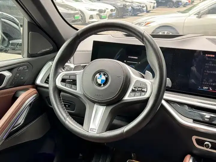 BMW X6 2023 xDrive40i exclusive M sports suit 18
