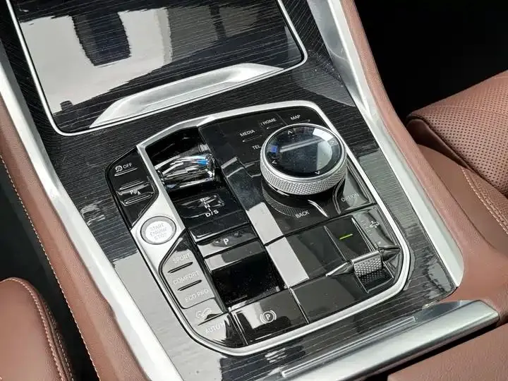 BMW X6 2023 xDrive40i exclusive M sports suit 19