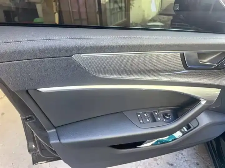 Audi A6L 2022 45 TFSI Selected Dynamic Type 3