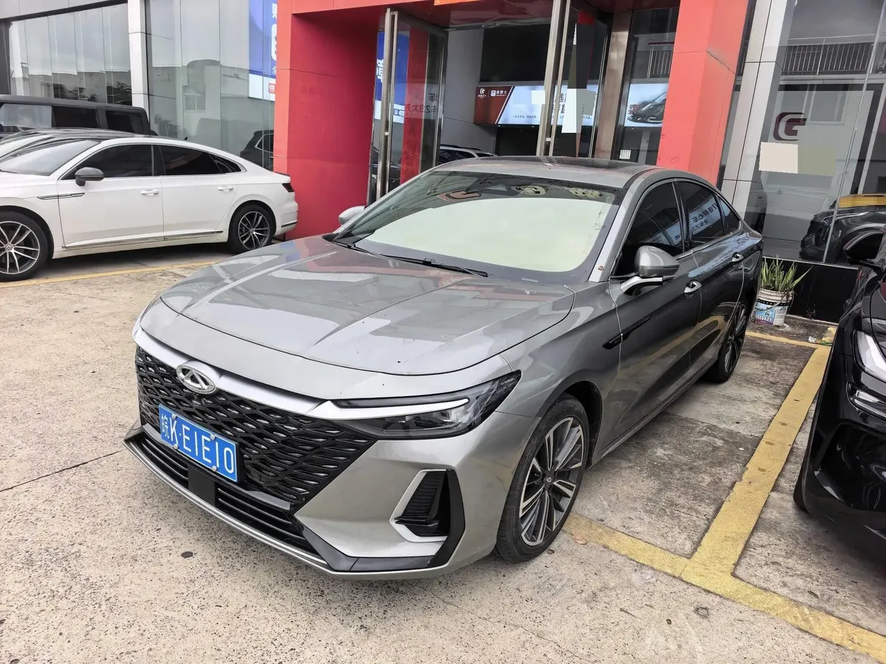 Erez 8 2022 1.6T DCT escape - View 1