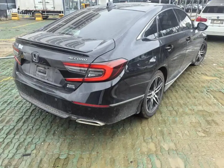 Accord 2022 260TURBO Magic Night Premium Edition 4