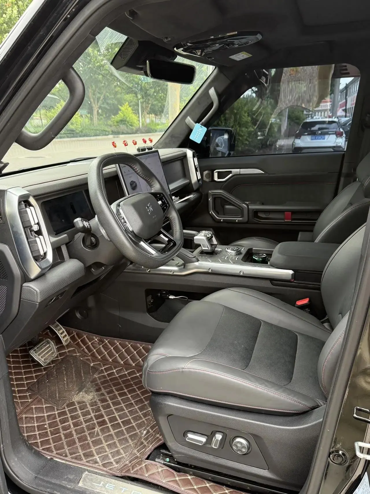 Jetour Traveler 2023 2.0T Four-Wheel-Drive Pro Edition 7