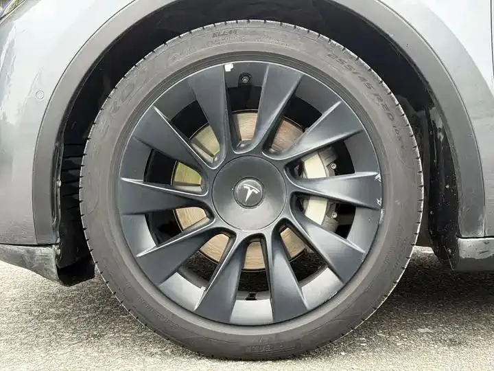 2021 Model Y Long Range All-Wheel Drive Edition 12