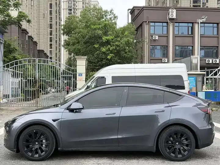 2021 Model Y Long Range All-Wheel Drive Edition 14