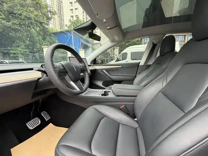 2021 Model Y Long Range All-Wheel Drive Edition 4
