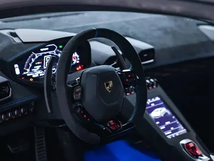 Huracán 2021 models Huracán STO 12