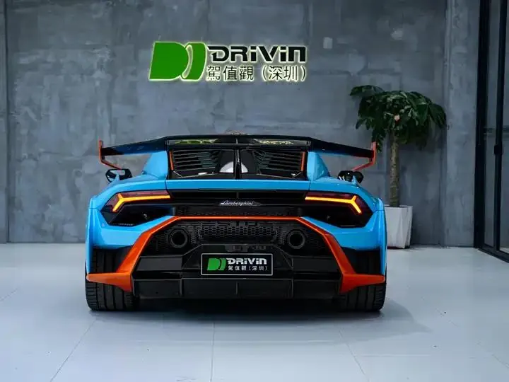 Huracán 2021 models Huracán STO 8