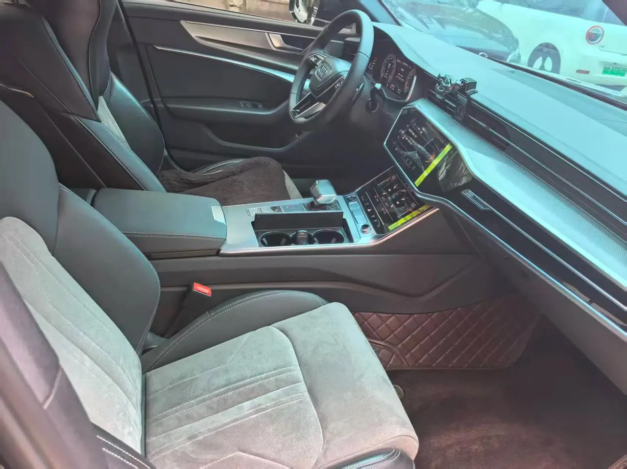 Audi 2023 A6L 2.0TFSI 40TFSI Deluxe Dynamic (Modified) Automatic Gear 4