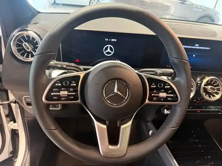 Mercedes Benz GLB 2020 model modified GLB 200 dynamic model 14