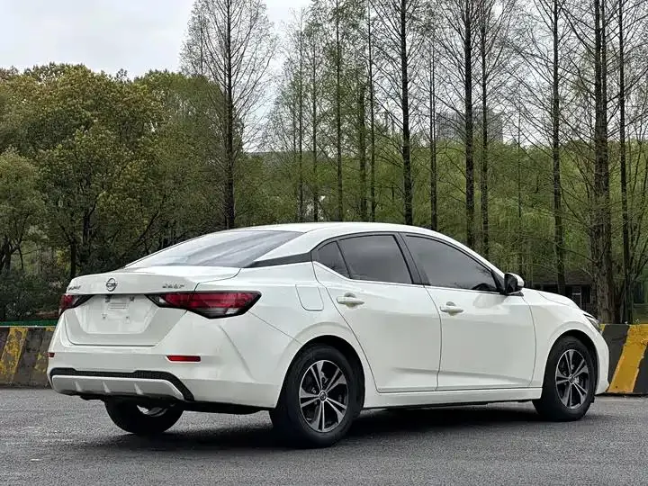 Sylphy 2022 1.6L XL CVT Comfort Edition 22