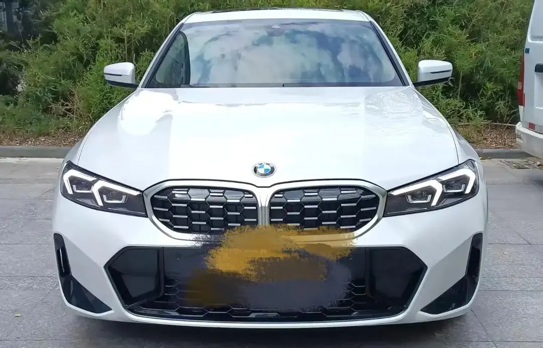 BMW 3 Series 2025 325i 2.0T M Sports Suit Automatic Gear 2