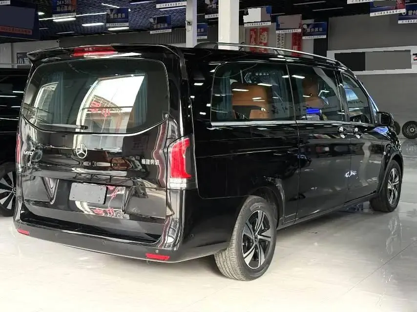 Mercedes Benz 2024 Vito 2.0T Elite Edition 7-seat Automatic Gear 3
