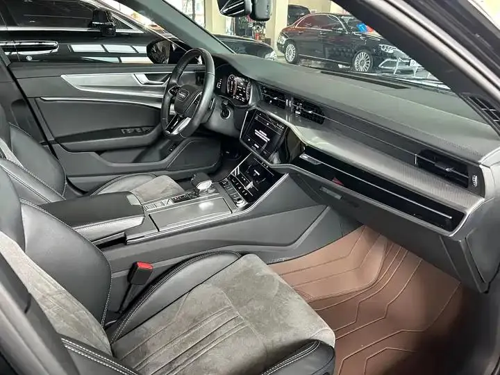 Audi A6L 2023 45 TFSI Selected Dynamic Type 21