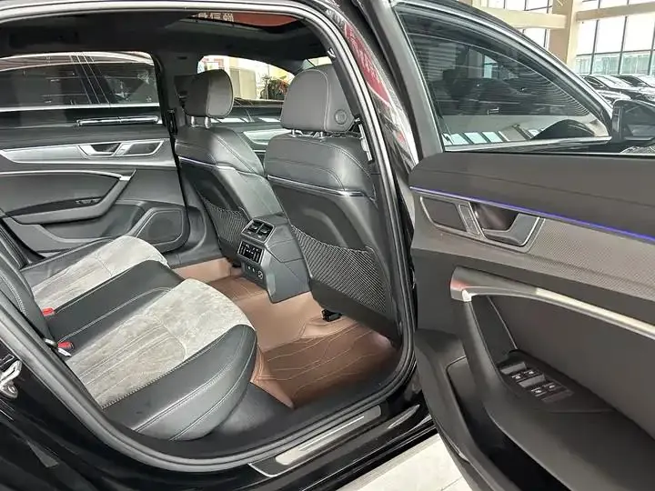 Audi A6L 2023 45 TFSI Selected Dynamic Type 22