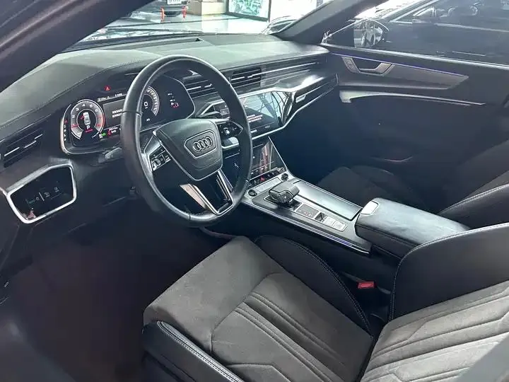 Audi A6L 2023 45 TFSI Selected Dynamic Type 5