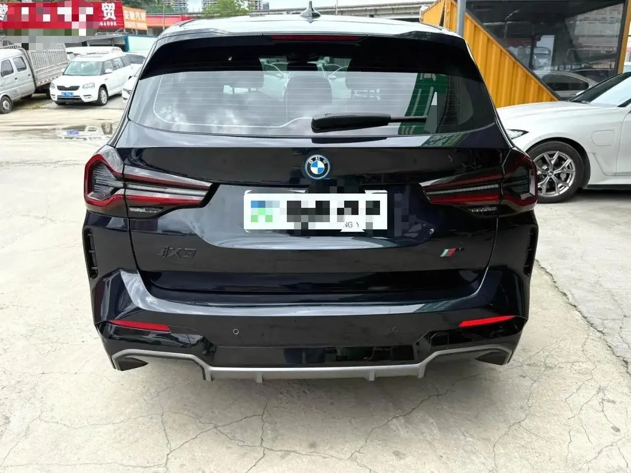 BMW iX3 2022 Leading Type 5