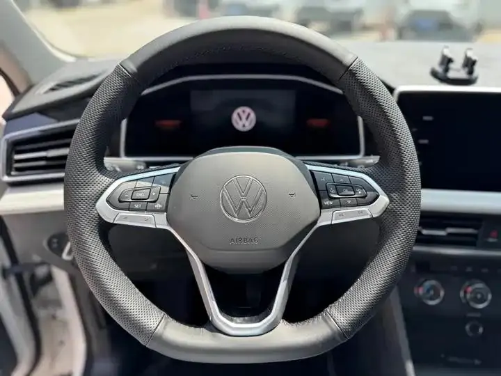 Tiguan L 2022 330TSI Automatic Two-Drive Comfortable Edition 10
