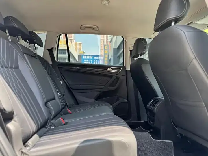 Tiguan L 2022 330TSI Automatic Two-Drive Comfortable Edition 18