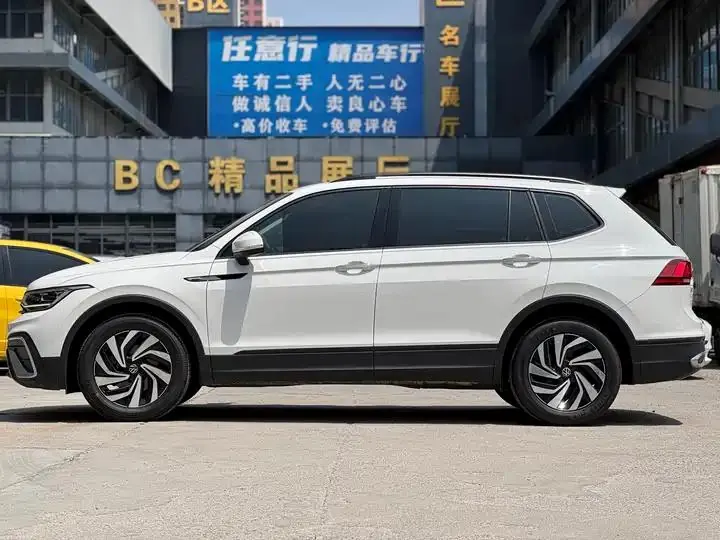 Tiguan L 2022 330TSI Automatic Two-Drive Comfortable Edition 4
